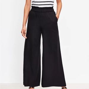 Loft Black Petite Pull On Wide Leg Pants in Linen Blend Medium Petite
